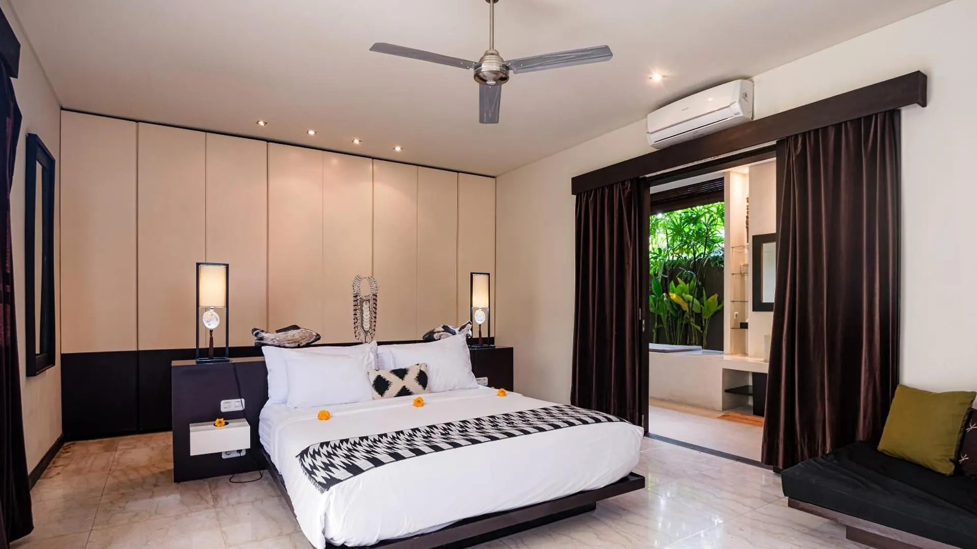 Villa Spirit 4 Bedroom - Canggu Indonesia